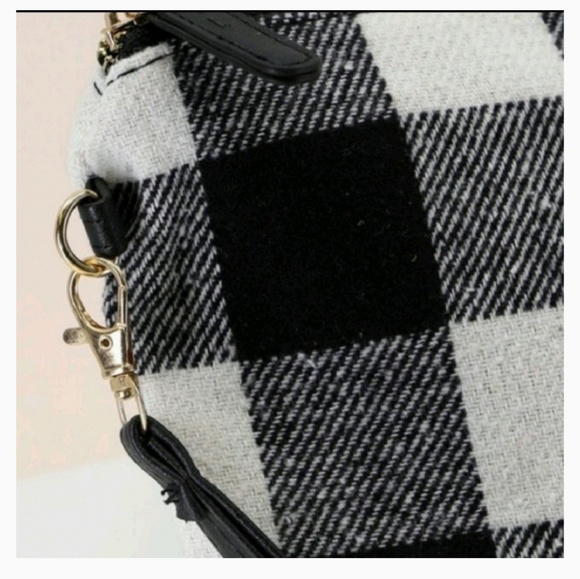 White & Black Plaid Wristlet - Picture 2 of 3